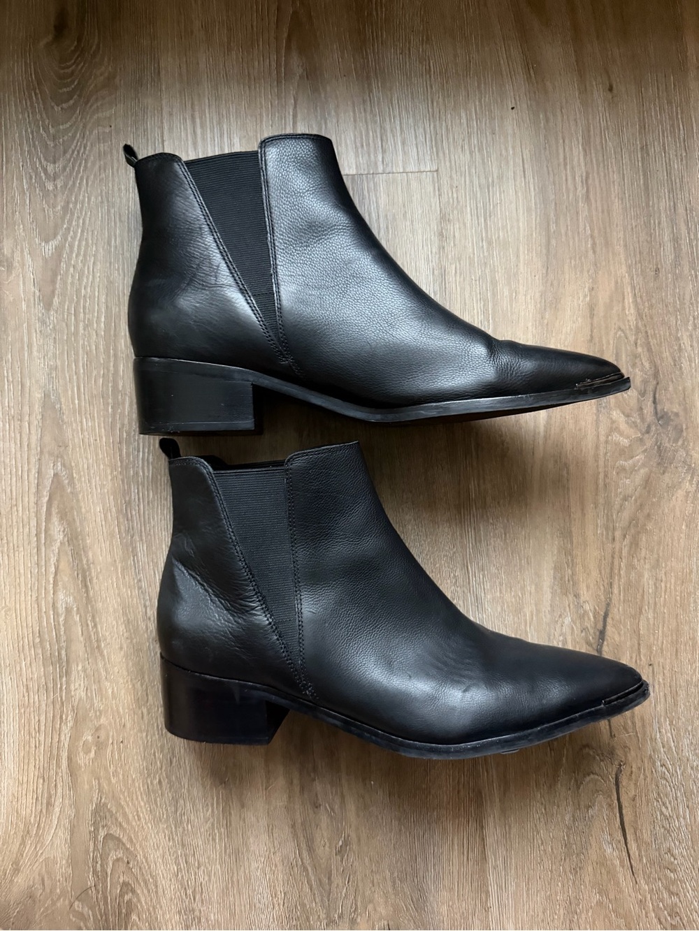 Marc Fisher Yale Chelsea Black Booties size 10 GUC women fall shoes boots